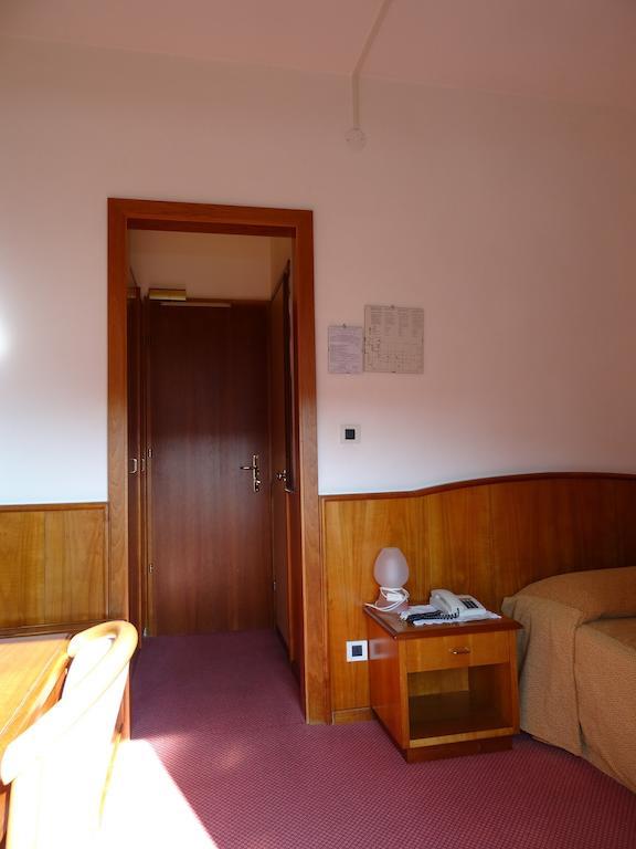 Hotel Roma Cividale del Friuli Oda fotoğraf